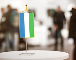 Sierra Leone asztali zászló – 15×25 cm