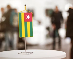 Togo asztali zászló – 15×25 cm