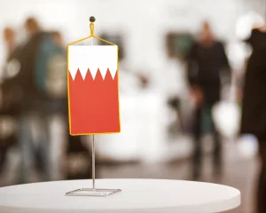 Bahrein asztali zászló – 15×25 cm